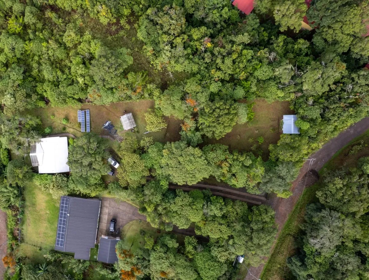 100% Solar-Powered Home in Jaramillo Abajo,Boquete