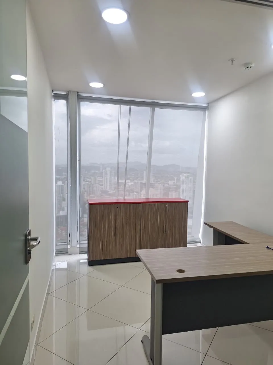 Office for Sale in the Heart of the Financial District