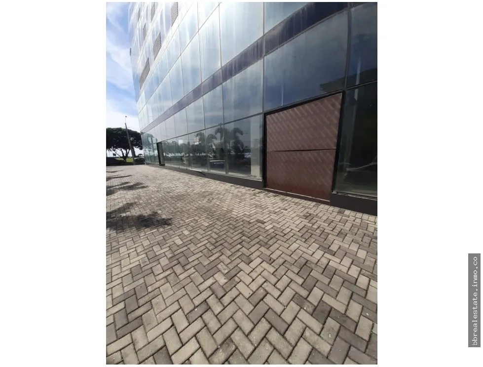 COMMERCIAL SPACE FOR RENT AV BALBOA NEGOTIABLE