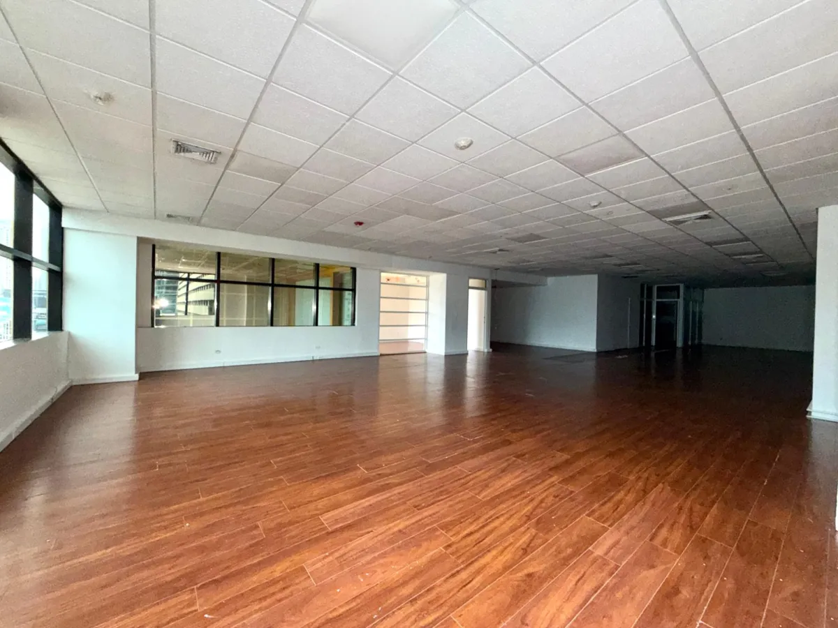 Venta de oficina en Edificio Credicorp Bank