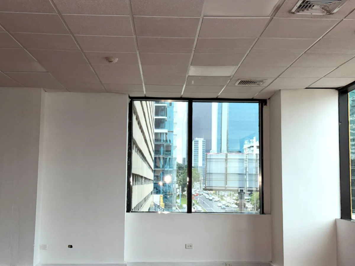 Venta de oficina en Edificio Credicorp Bank
