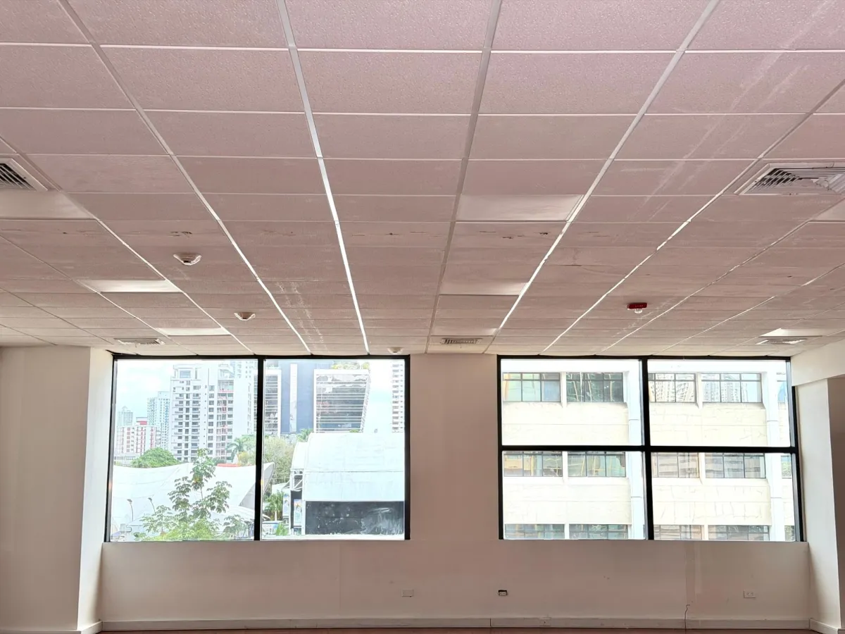 Venta de oficina en Edificio Credicorp Bank