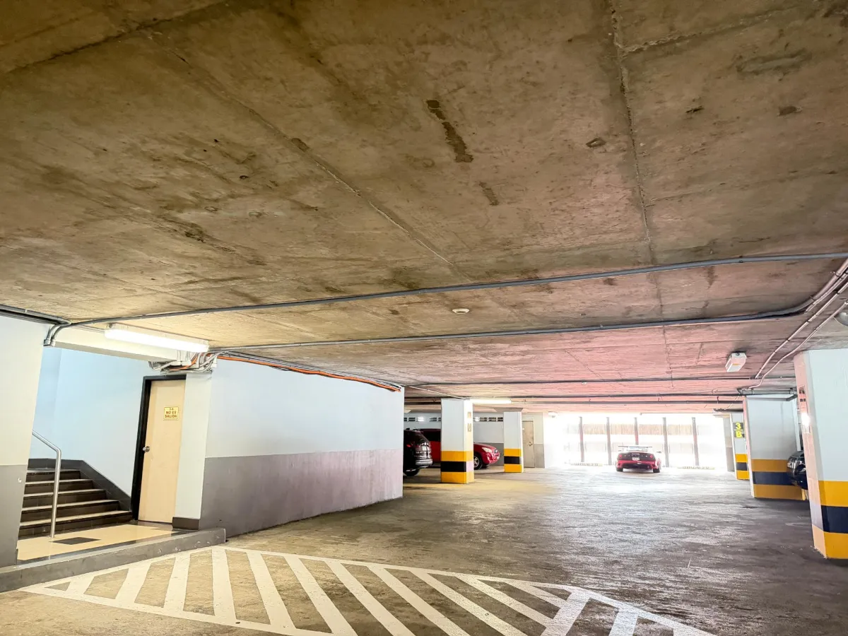Venta de oficina en Edificio Credicorp Bank