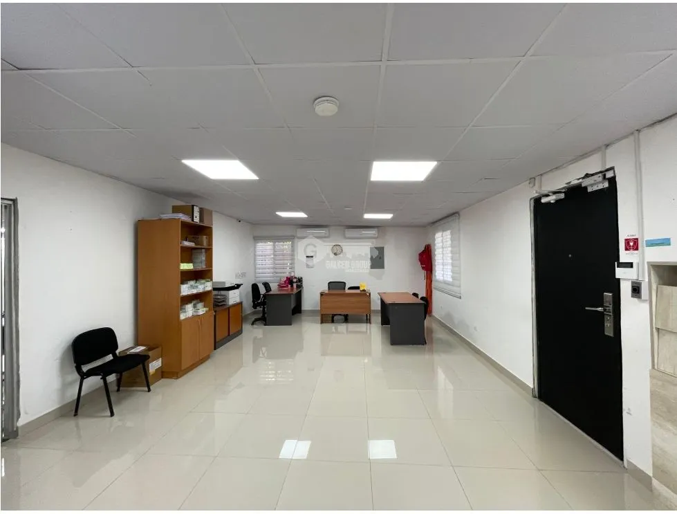 Espace commercial à Chorrera à louer