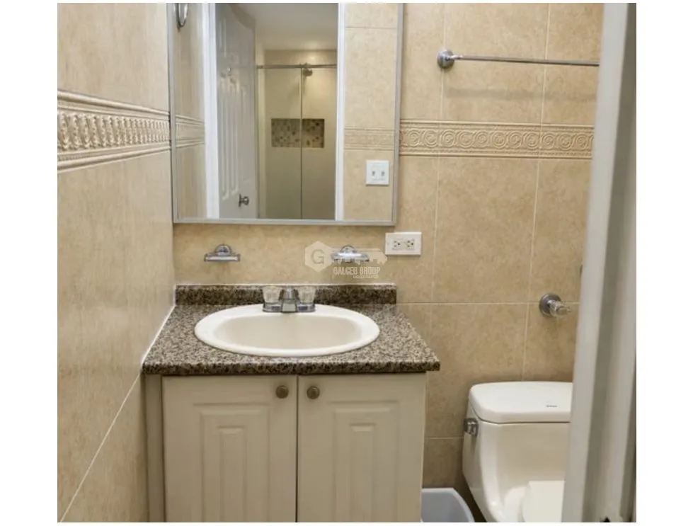SE ALQUILA APARTAMENTO EN EL CANGREJO 130M 4 HABITACIONES 3 BAÑOS