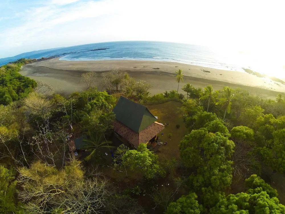 Eco-Lodge for Sale – Beachfront Property in Playa La Coquita, Santa Catalina, Veraguas