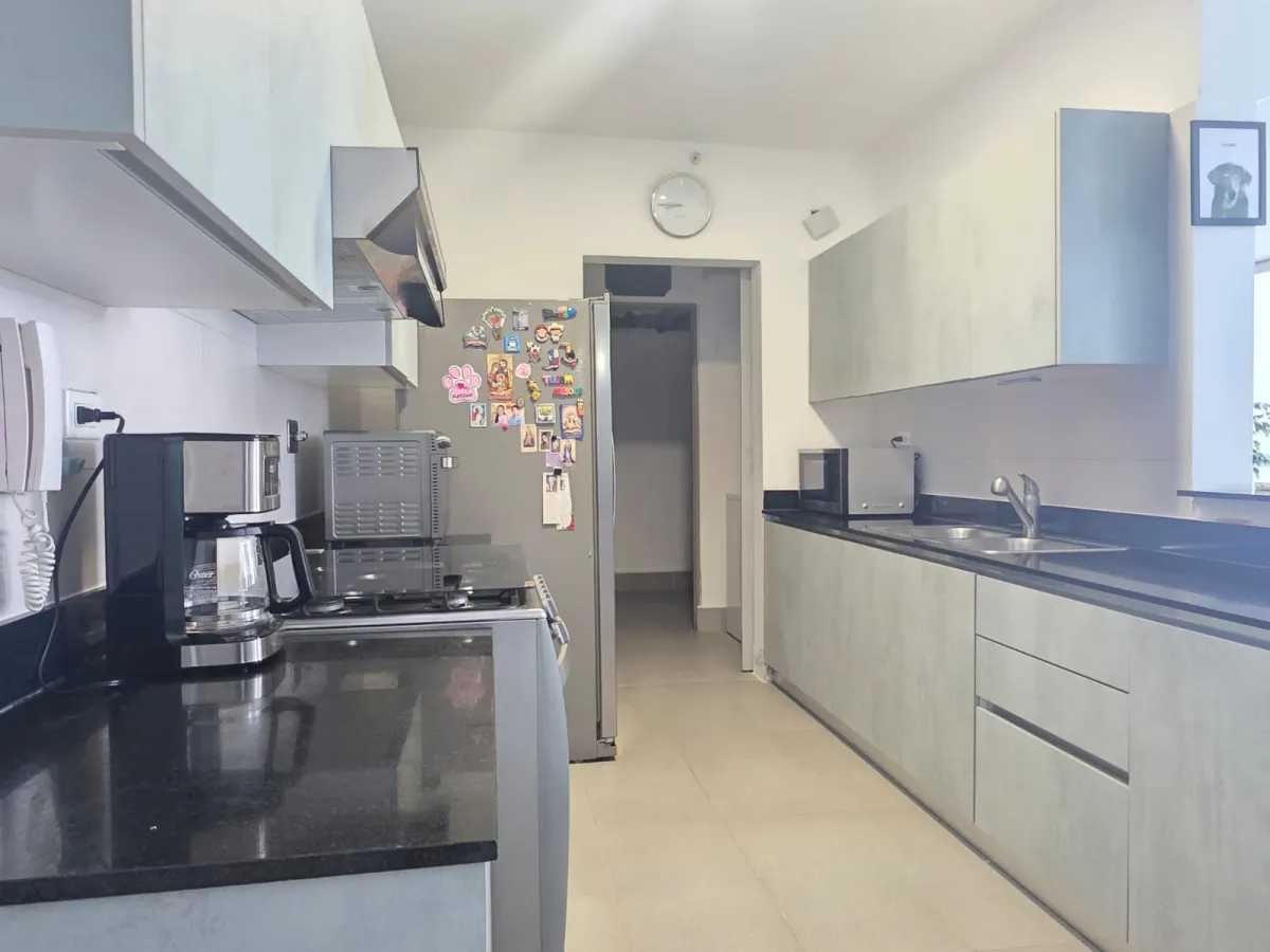 Apartment for Sale at PH Loma Vista Tower, La Loma