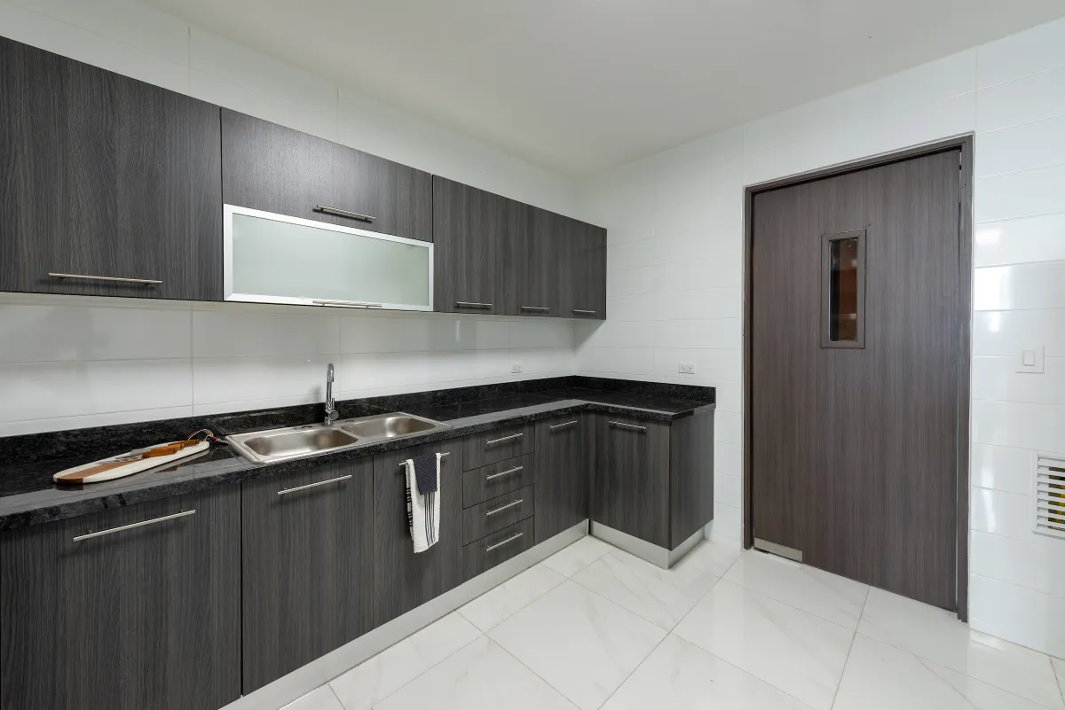 Exclusive in Edison Park Pacific Park Towers (142 m²) – $345,100