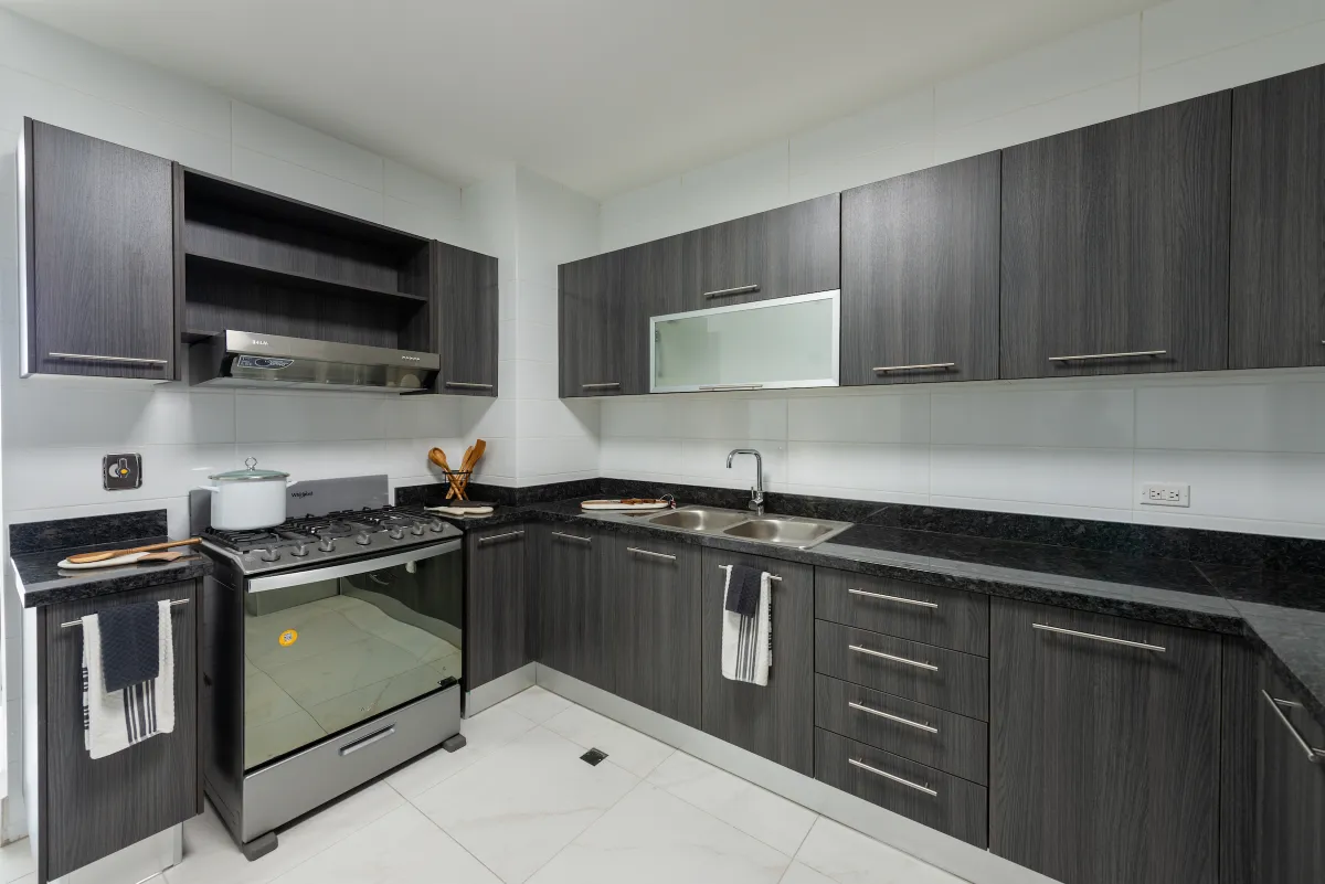 Exclusive in Edison Park Pacific Park Towers (142 m²) – $345,100