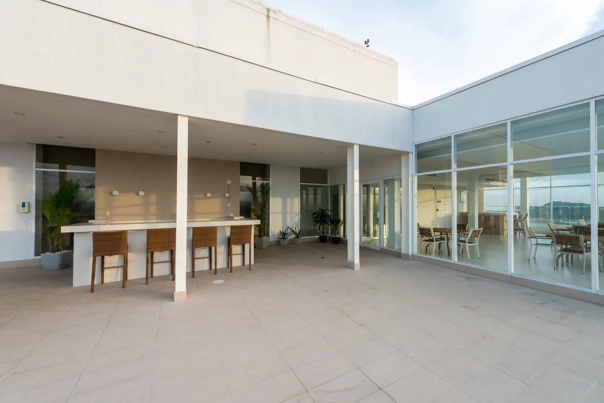 Exclusive in Edison Park Pacific Park Towers (142 m²) – $345,100