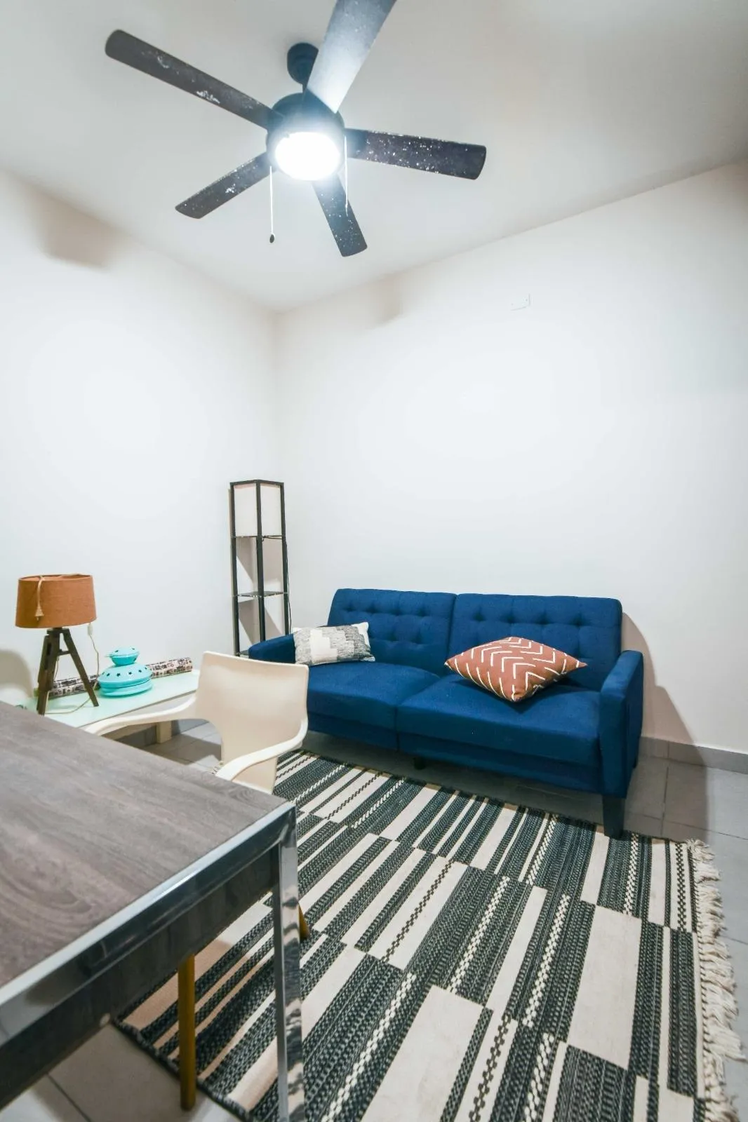 Oceanfront apartment for sale on Avenida Balboa