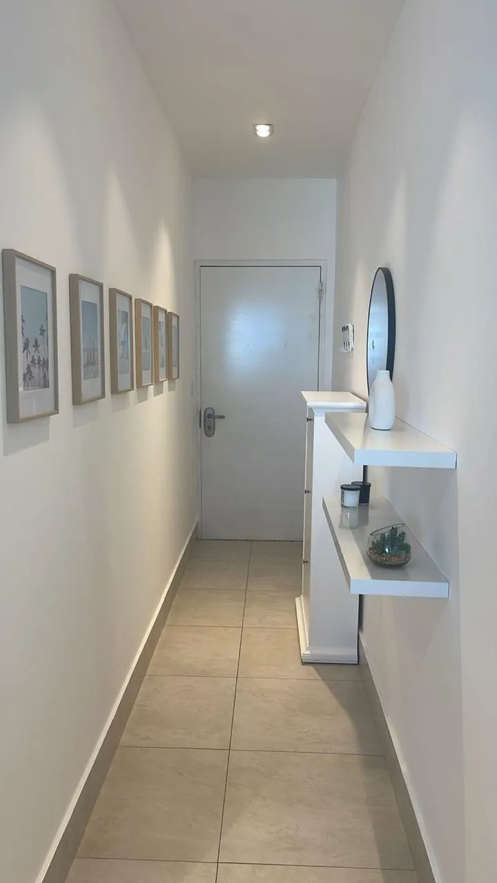 Apartamento moderno de 2 habitaciones frente al mar en Playa Malibú