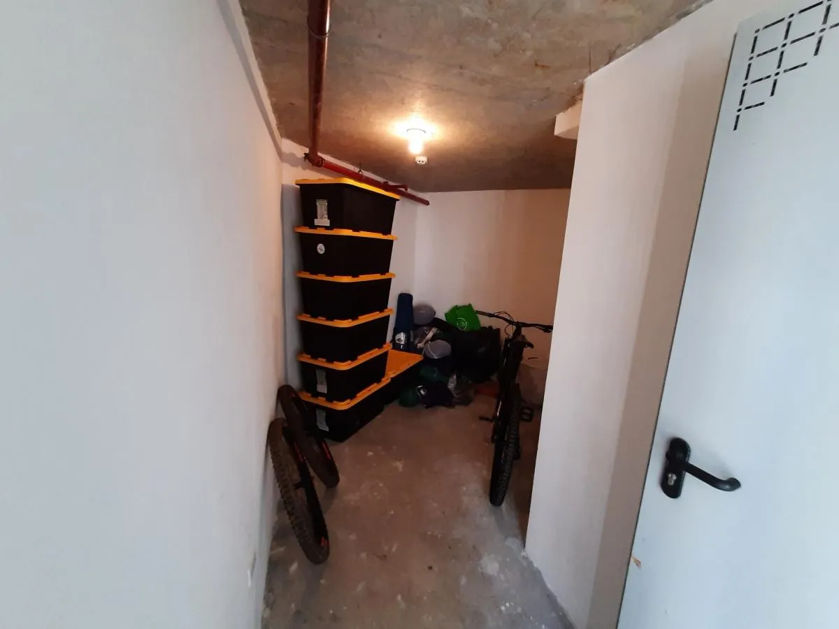 For rent: a brand-new, fully furnished apartment