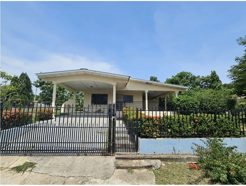 House Rental in Villa Rosa, Chitré Herrera. MB