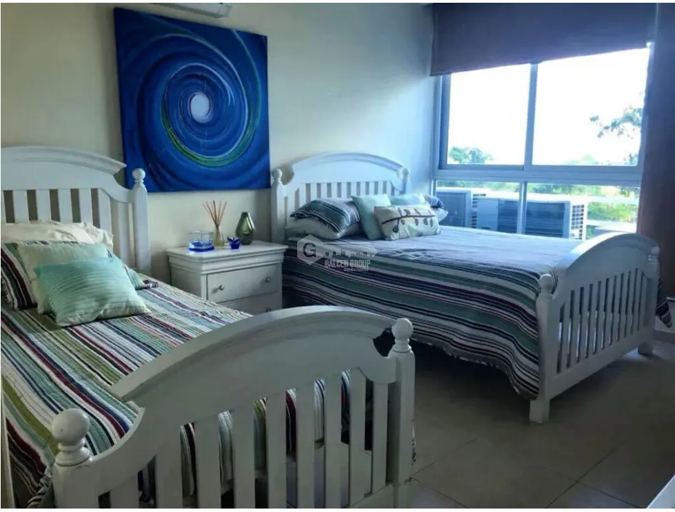 FOR SALE: 2-BEDROOM APARTMENT IN CORONADO BAY WITH SEA VIEW