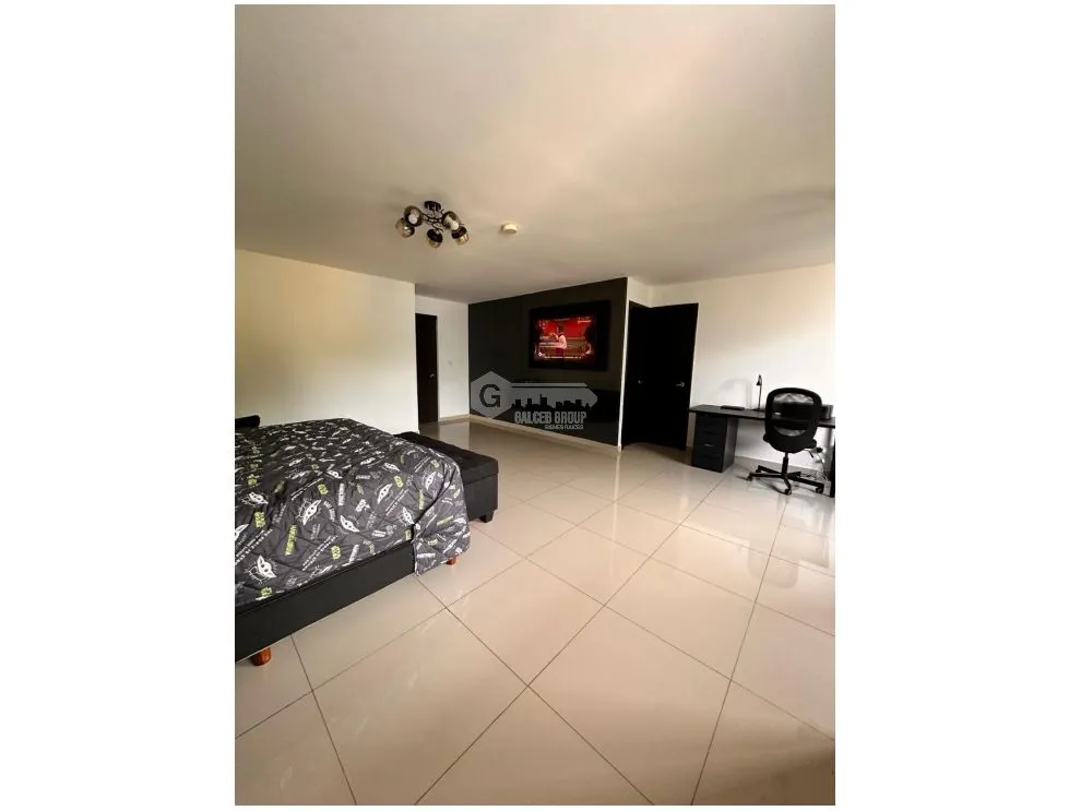 ALTOS DEL BOSQUE / EL DORAL / 4 BEDROOMS / 320 M2 / SPACIOUS TERRACE