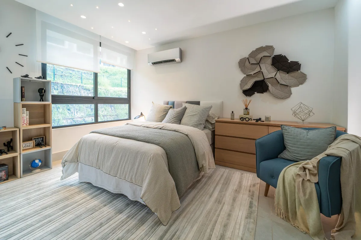 Sustainable Luxury Villa with Solar Panels in Riverwalk – Green City