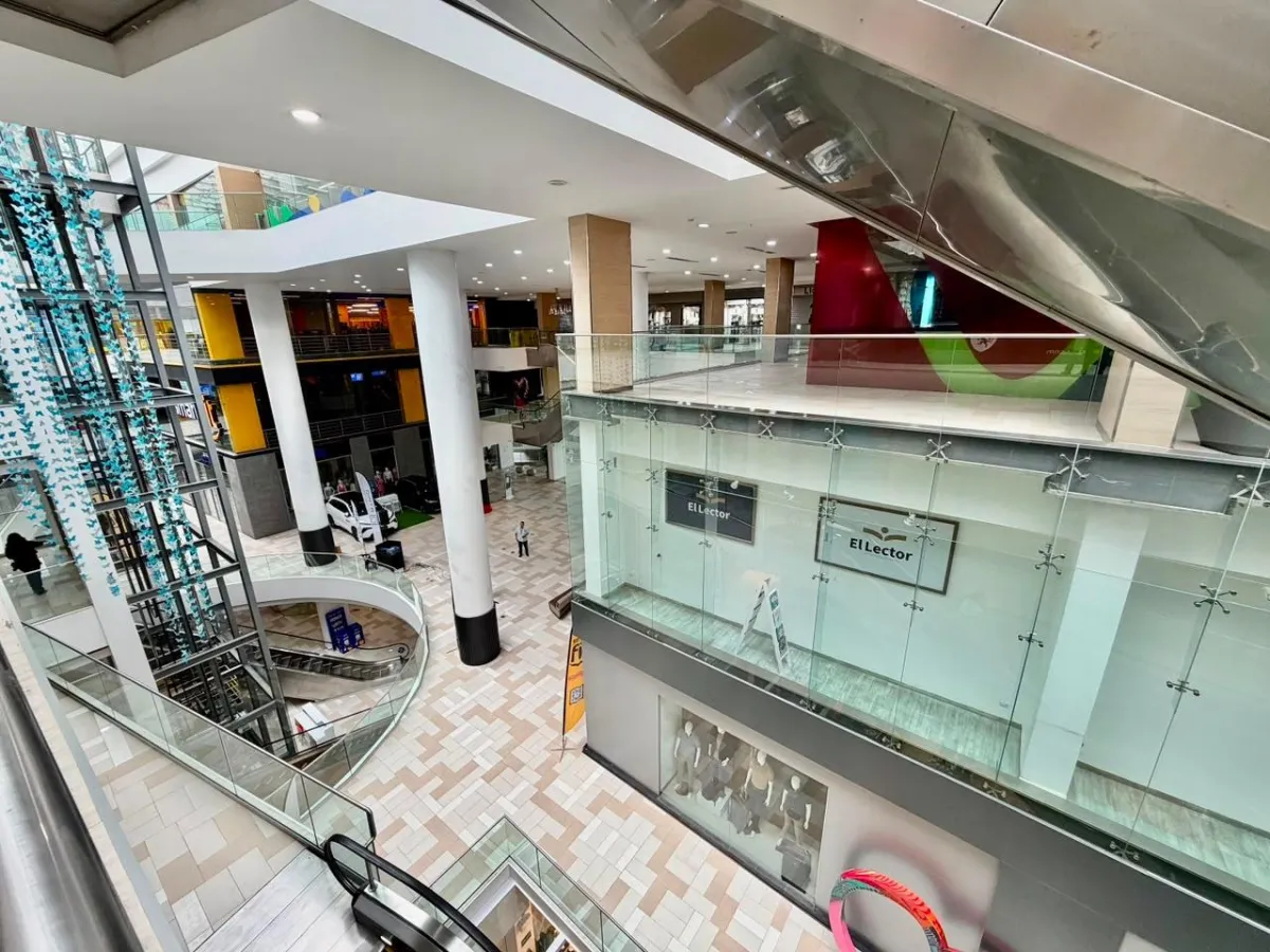 Alquiler/Venta de Local Comercial en Atrio Mall