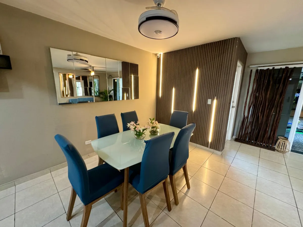 Duplex for lease in Villa Lucre (Los Azores Res.)