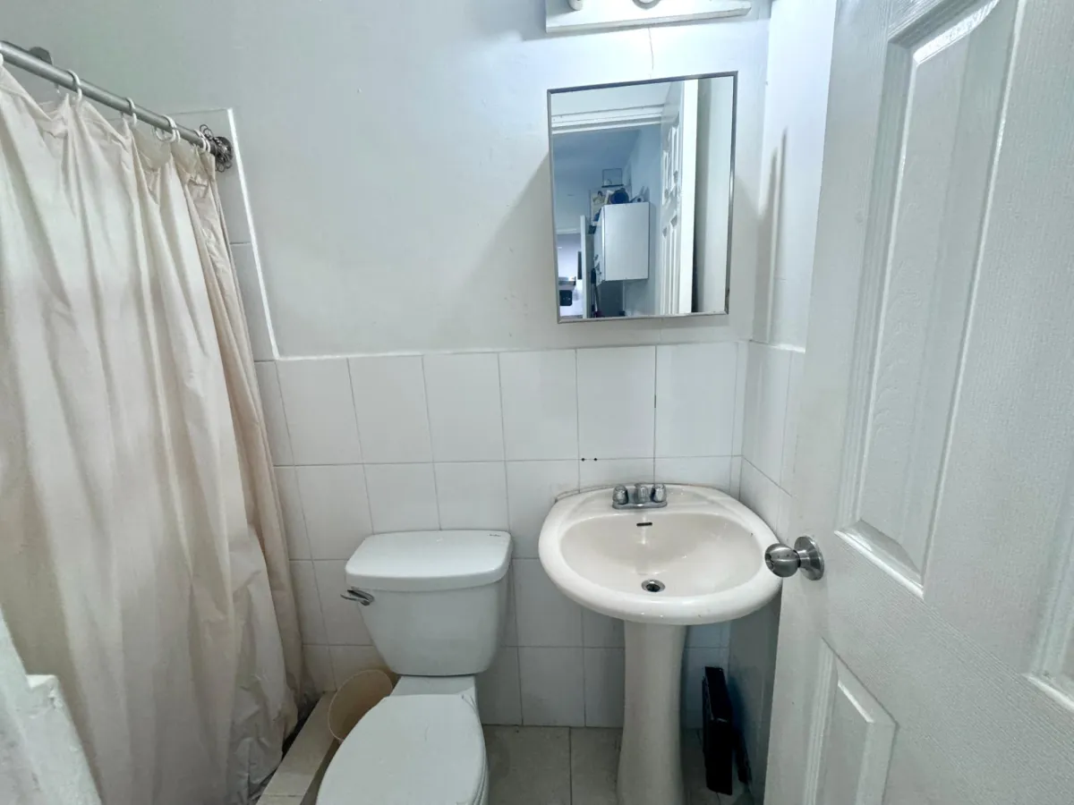 Duplex for lease in Villa Lucre (Los Azores Res.)