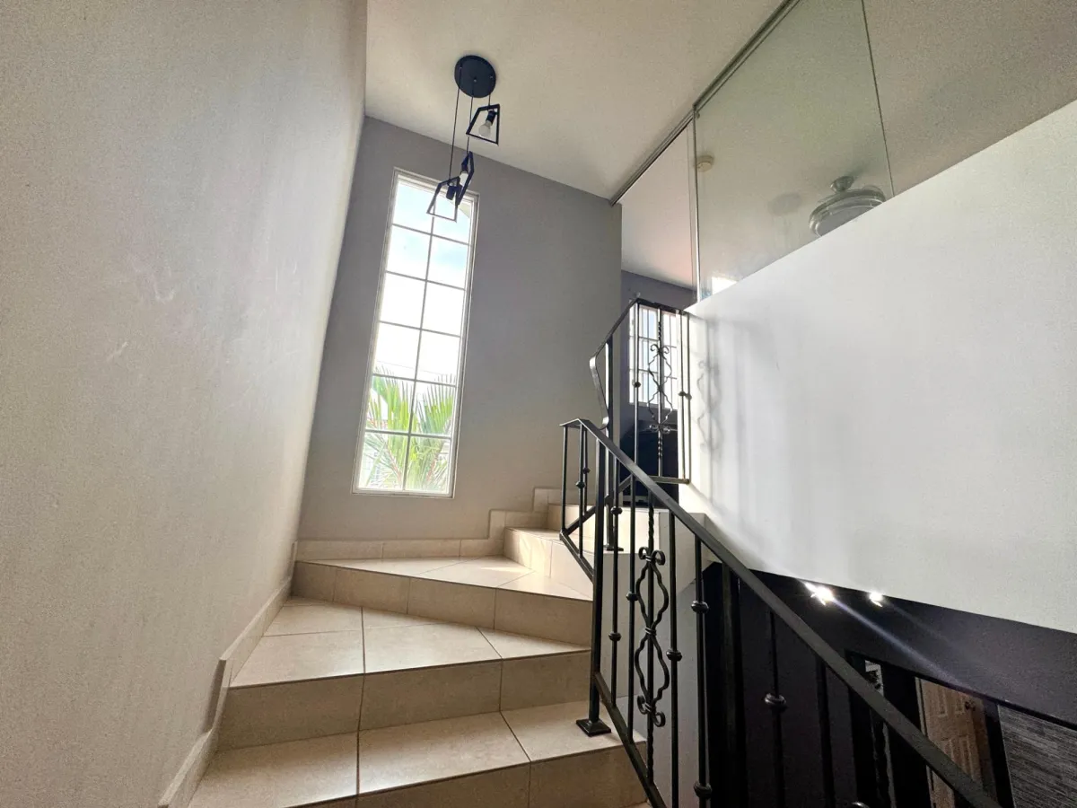 Duplex for lease in Villa Lucre (Los Azores Res.)
