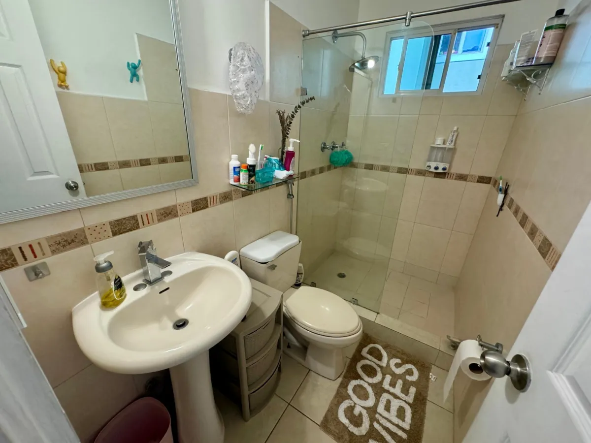 Duplex for lease in Villa Lucre (Los Azores Res.)