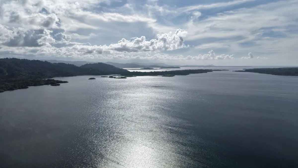 10 hectáreas de terreno frente al mar con título de propiedad
