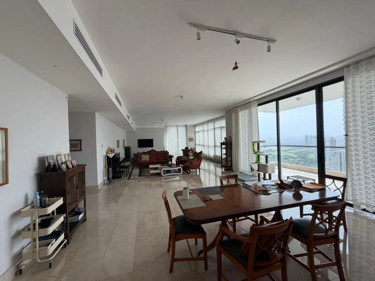 Stunning Full-Floor Penthouse | Ocean Views