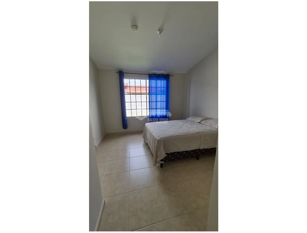 CHORRERA / LAS ARBOLEDAS / 252 M2 / 3 HABITACIONES / TERRAZA / PISCINA