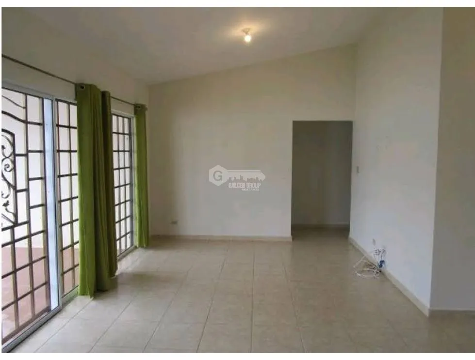 CHORRERA / LAS ARBOLEDAS / 252 M2 / 3 HABITACIONES / TERRAZA / PISCINA