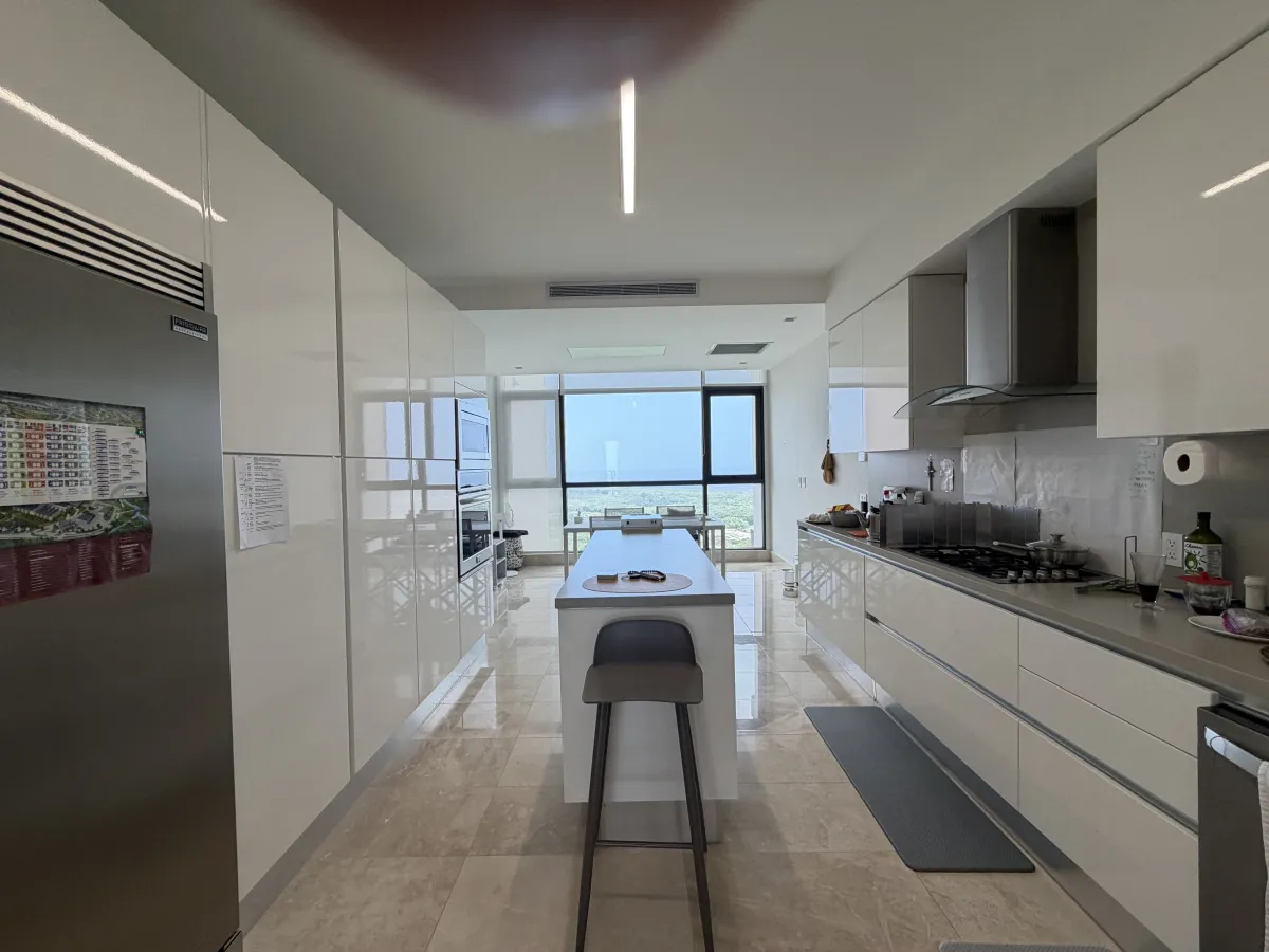 Exclusive Full-Floor Penthouse | P.H. Albatross | Santa María Golf & Country Club