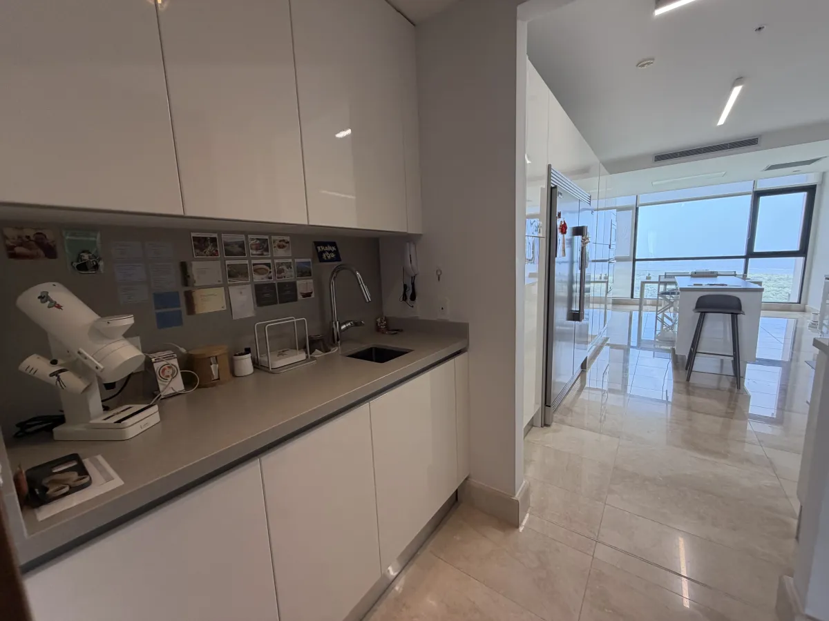Exclusive Full-Floor Penthouse | P.H. Albatross | Santa María Golf & Country Club