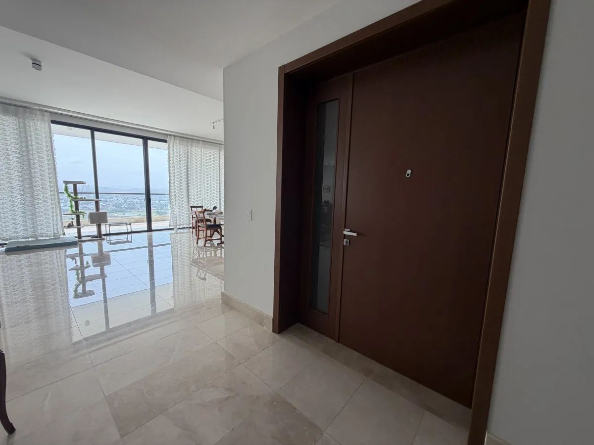 Exclusive Full-Floor Penthouse | P.H. Albatross | Santa María Golf & Country Club