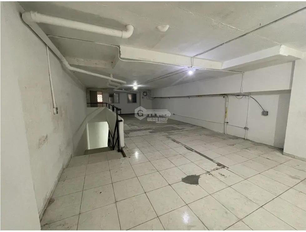CASCO VIEJO / PLAZA CENTRAL / 120M / 2 BAÑOS / COCINA / MEZZANINE