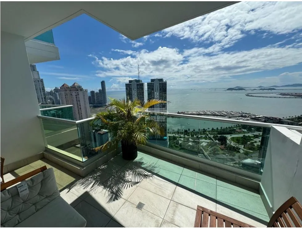 APARTMENT FOR SALE IN BELLA VISTA 205M 3 BEDROOMS AND BALCONY