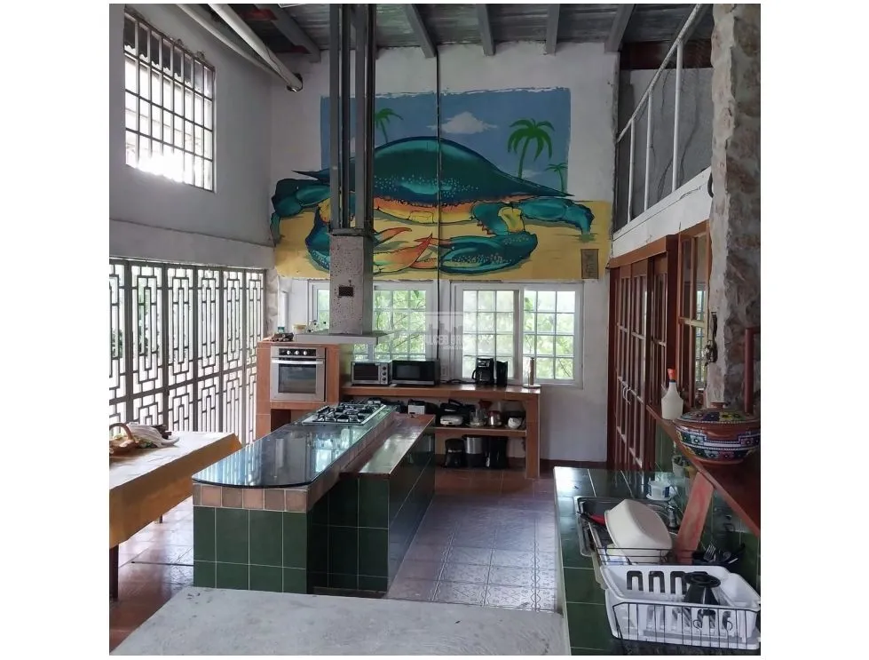 SE VENDE CASA EN SAN CARLOS PLAYA CORONA 2340 M2 CON 2 PISCINAS