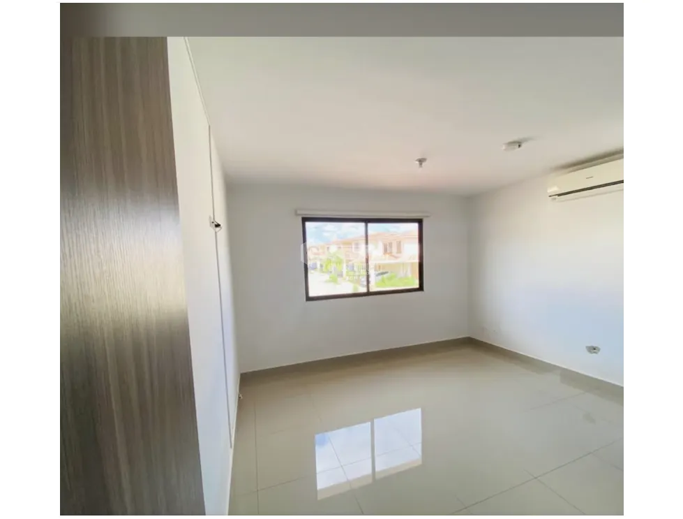 SE VENDE CASA EN ARRAIJAN SENDEROS DE BAMBU 209 M2 DOS NIVELES