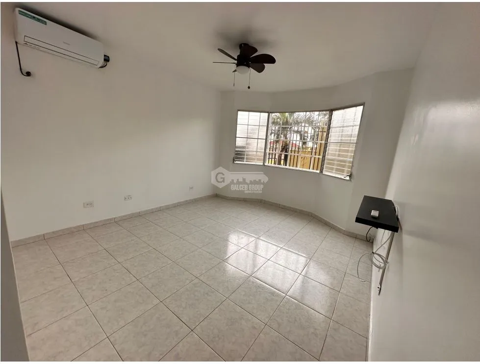 FOR RENT: HOUSE IN SAN ANTONIO 300M 4 BEDROOMS 3 BATHROOMS WITH PATIO