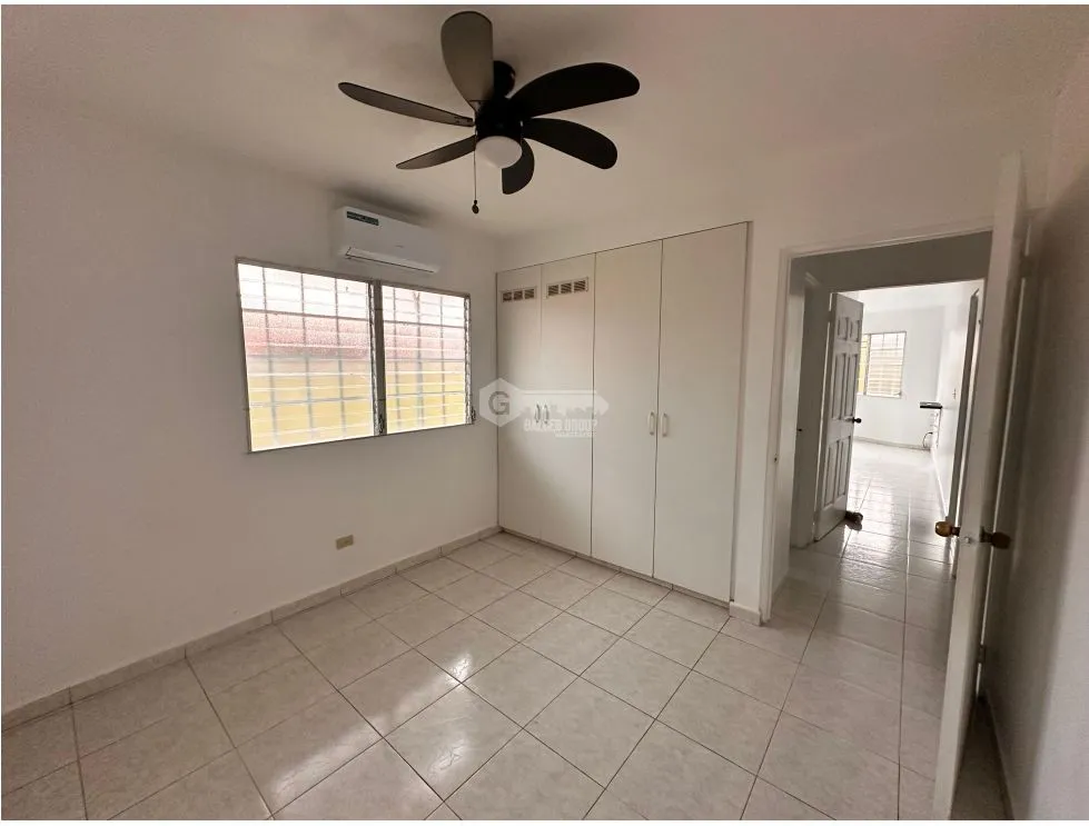FOR RENT: HOUSE IN SAN ANTONIO 300M 4 BEDROOMS 3 BATHROOMS WITH PATIO