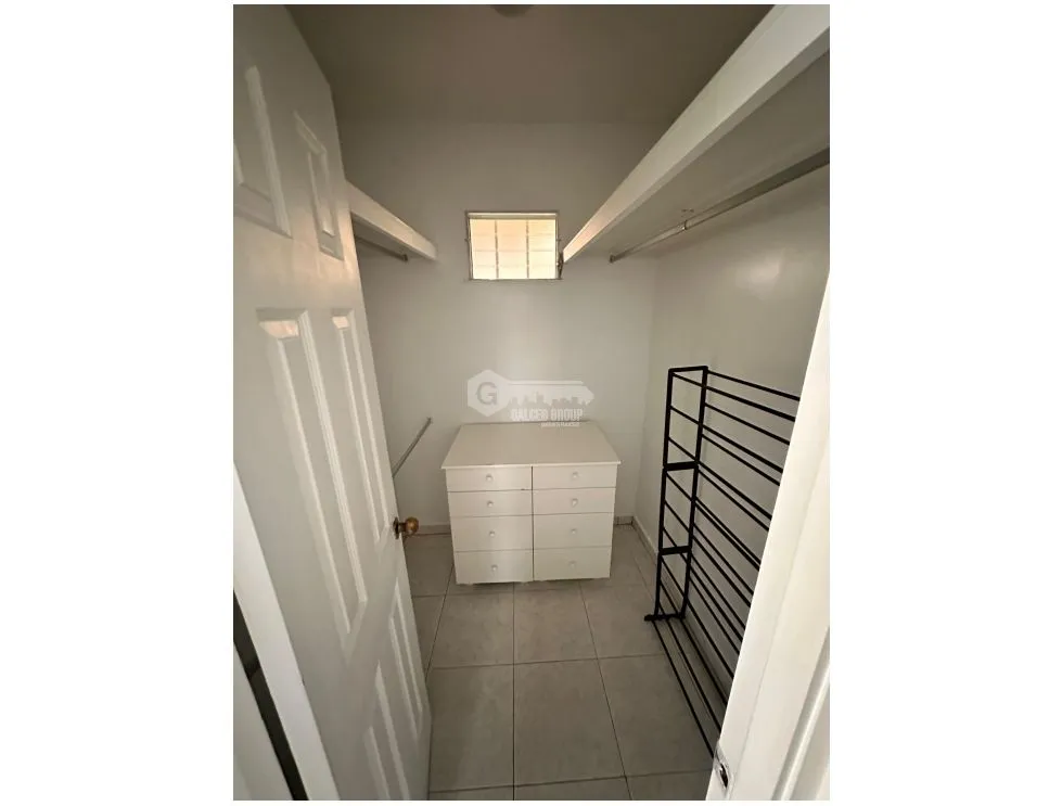FOR RENT: HOUSE IN SAN ANTONIO 300M 4 BEDROOMS 3 BATHROOMS WITH PATIO