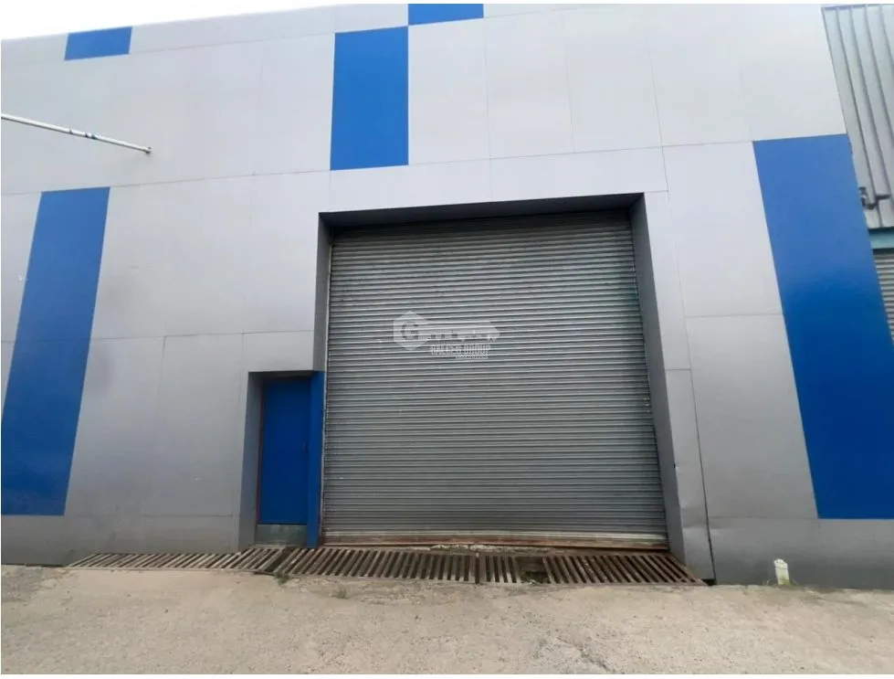 SE ALQUILA GALERA EN LAS MAÑANITAS 350M 1 BAÑO COMERCIAL