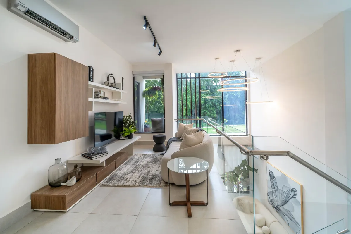 Lujo y Confort en Riverwalk – Green City! Gran Terreno Plano (214 m²)