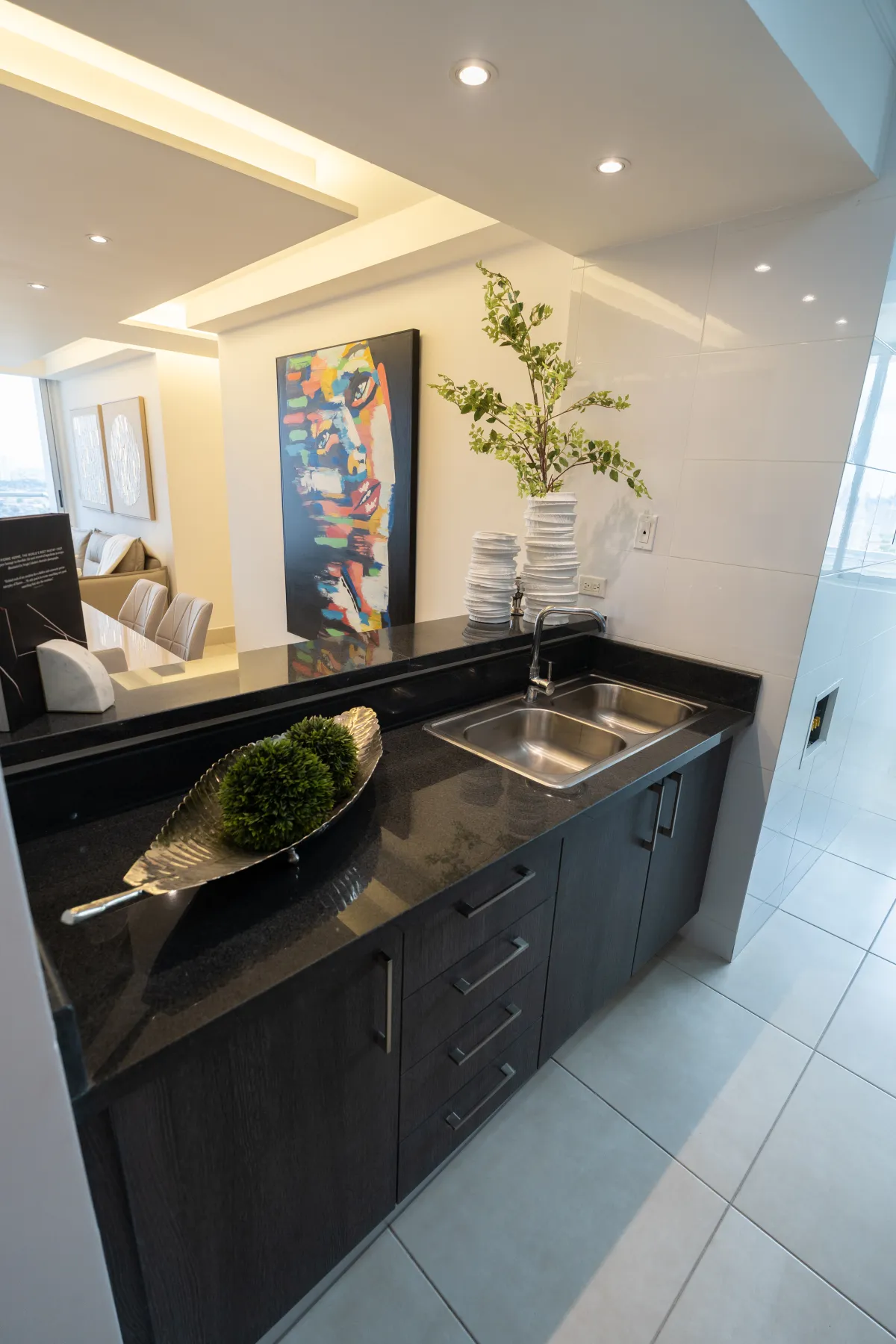 Spacious and Centrally Located 3-Bedroom Apartments at Sky Point Tumba Muerto