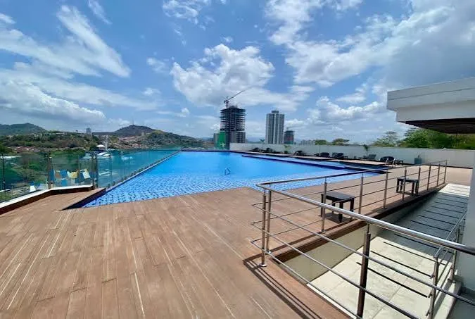 Excellent Opportunity: 3-Bedroom Apartment in Sky Point – Tumba Muerto