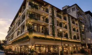 Commercial and residential building in Santa Ana
