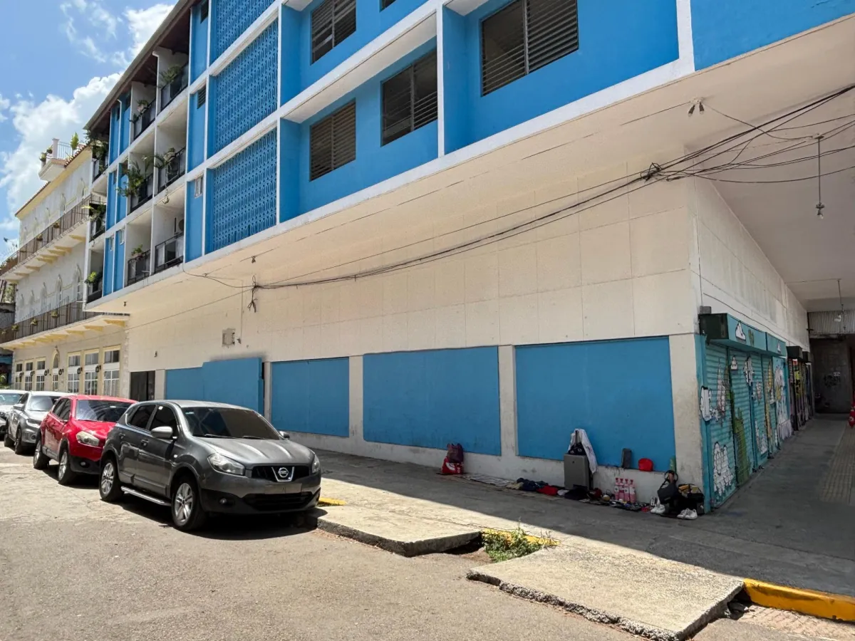 Commercial and residential building in Santa Ana