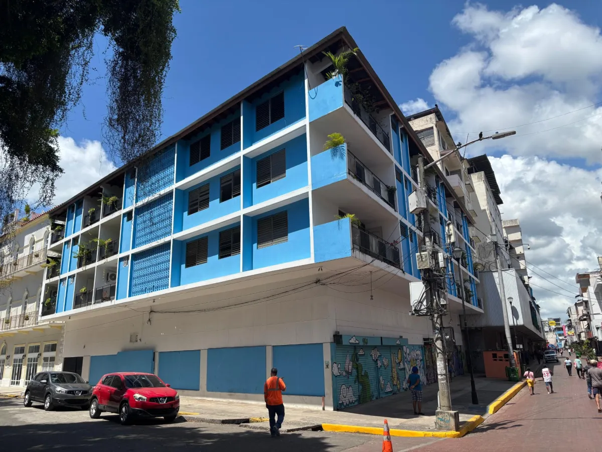 Commercial and residential building in Santa Ana