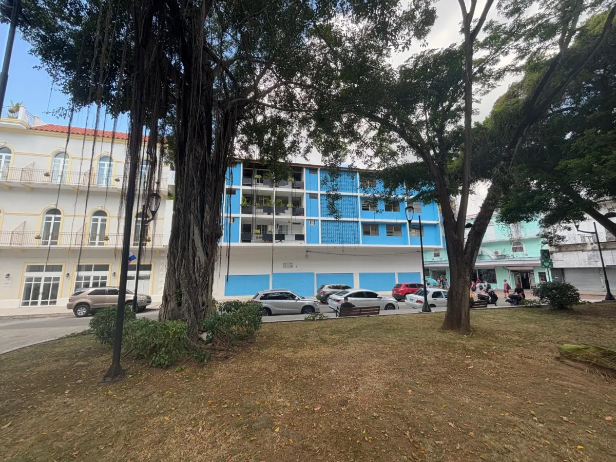 Commercial and residential building in Santa Ana