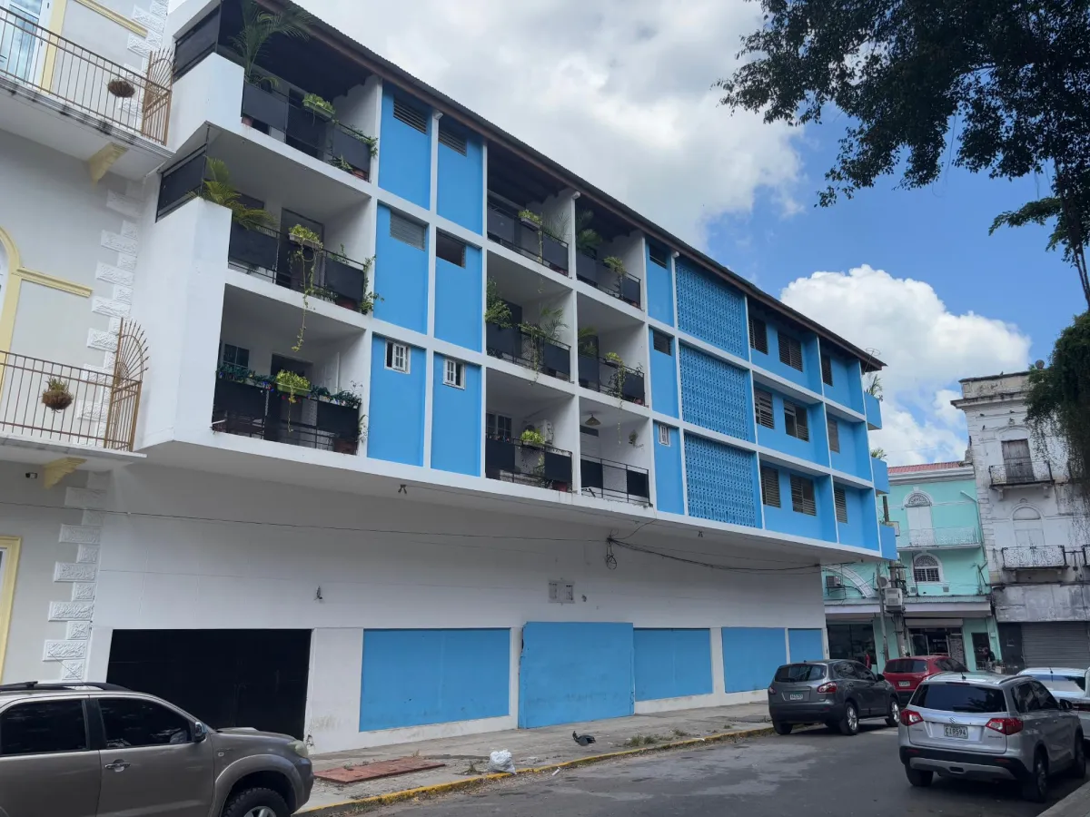 Commercial and residential building in Santa Ana