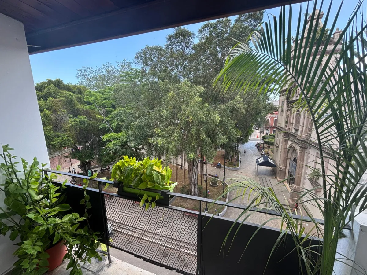 Commercial and residential building in Santa Ana